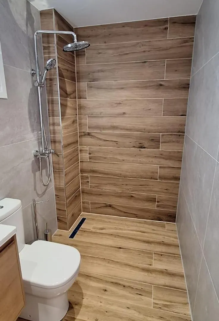 Cozy White House - Near Beach كساميل 0*,  ألبانيا